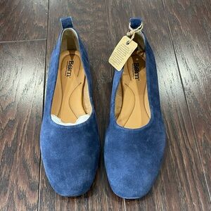 Born Women Beca Flat Slip On Ballet Shoe Blue Suede Orthopedic 10M NEW